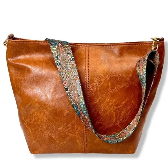 NEW Boho Brown Everyday Casual Crossbody with Art Deco-Inspired Rich Strap | NWT - Picture 6 of 8